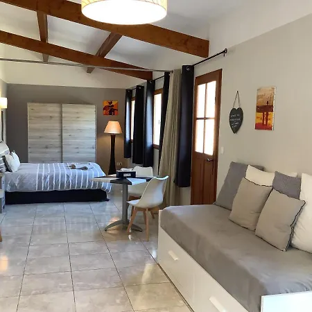 Rev'de Thau Bed and breakfast