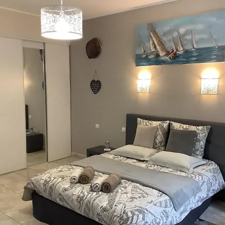 Rev'de Thau Bed & Breakfast