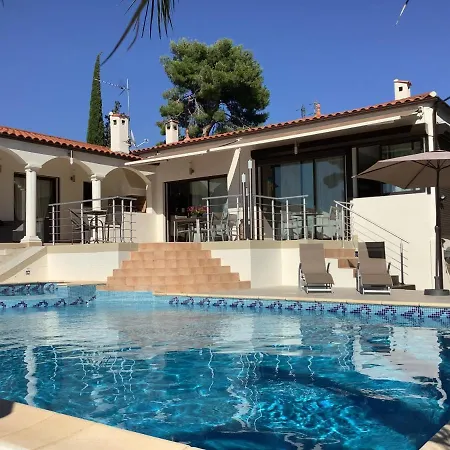 Rev'de Thau Bed & Breakfast