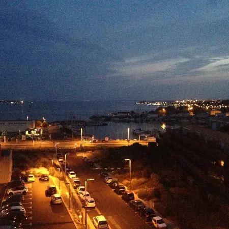 Rev'de Thau Bed & Breakfast 4*